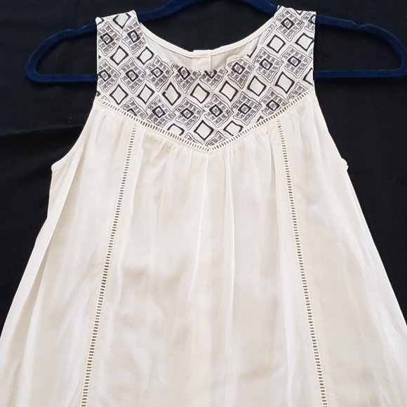 Abercrombie Tank - Picture 2 of 8